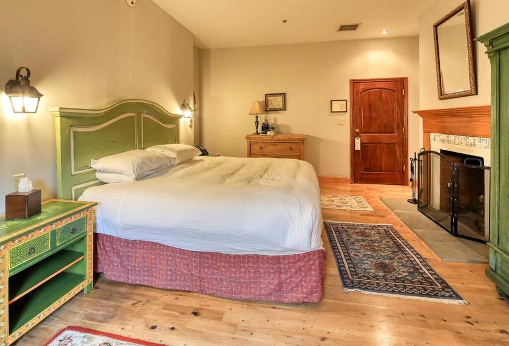 Wedmore Place Williamsburg Esterno foto